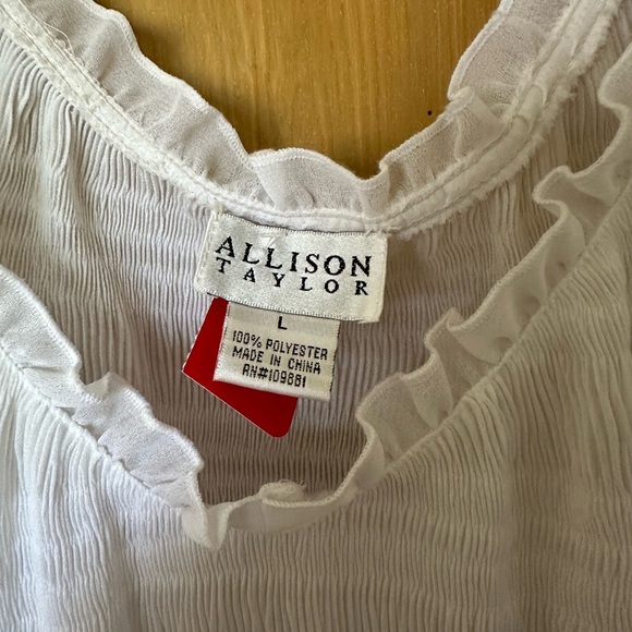 Alison Taylor Flowy Bohemian white pleated cottage core long sleeved blouse - Picture 2 of 3